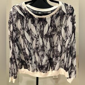 Mossimo size Medium sheer long sleeve black and white top